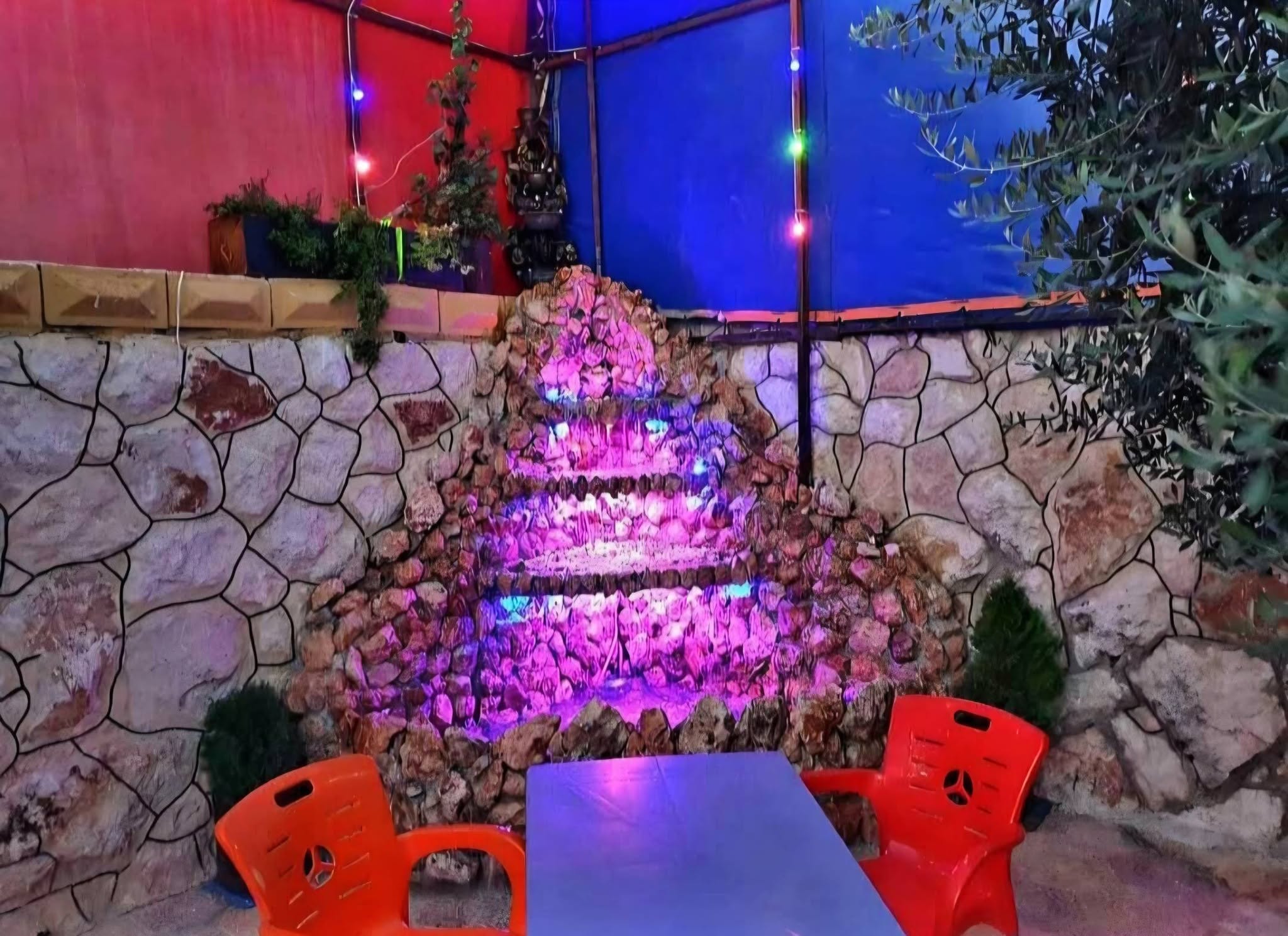 مسبح عطر الشام
