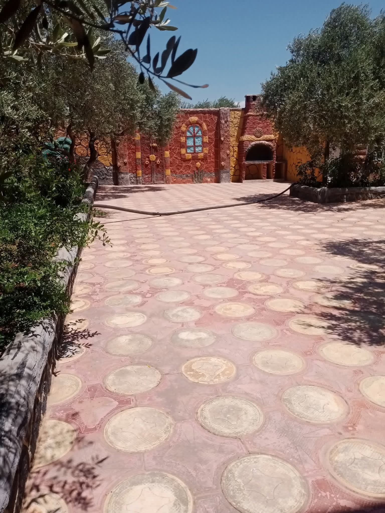مسبح الغريب