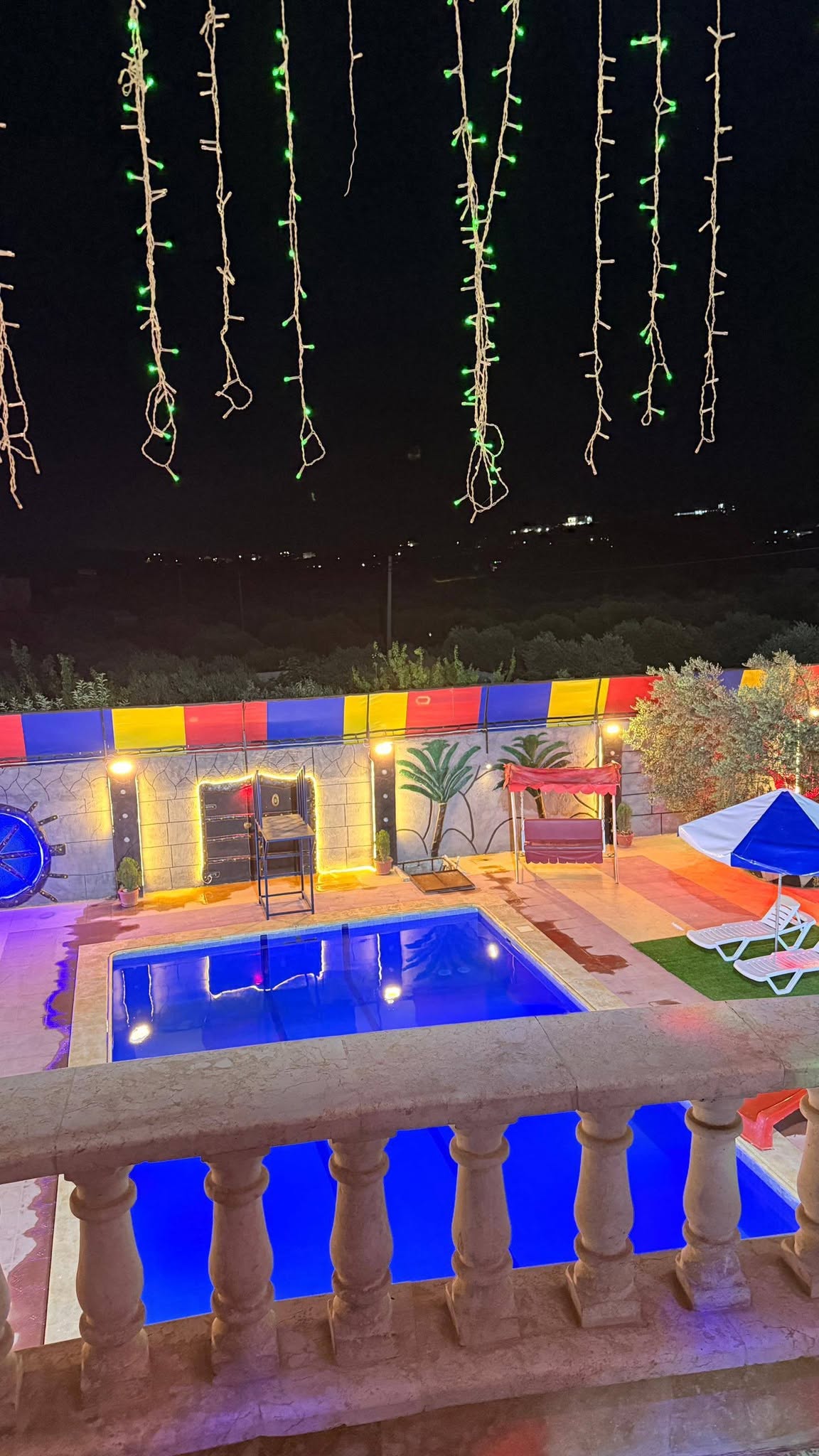 مسبح ملكة الجمال