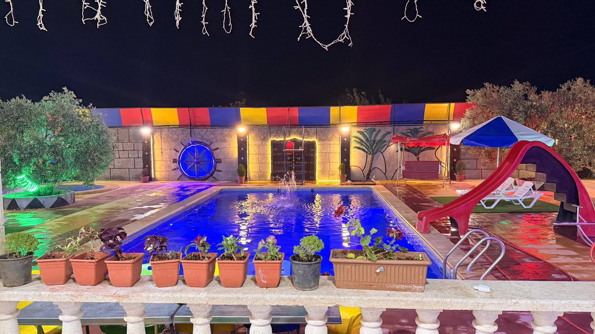 مسبح ملكة الجمال
